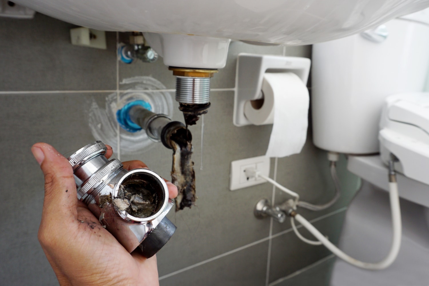 How To Fix Gurgling Bathroom Sink Inside & Out Property Inspectors